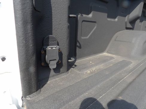 Used 2024 GMC Sierra 3500 Pro RWD image 10