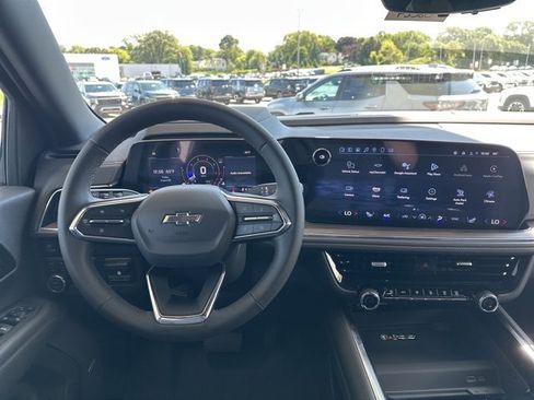 New 2025 Chevrolet Suburban Z71 w/ Z71 Off-Road Package image 27