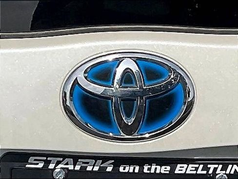 Used 2015 Toyota Prius Two FWD image 24