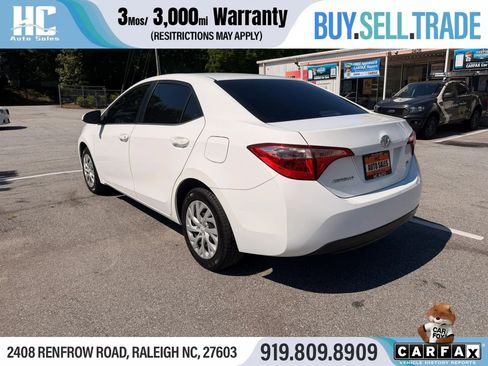 Used 2018 Toyota Corolla LE FWD image 3