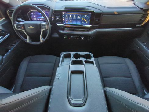 Used 2022 Chevrolet Silverado 1500 LT image 15