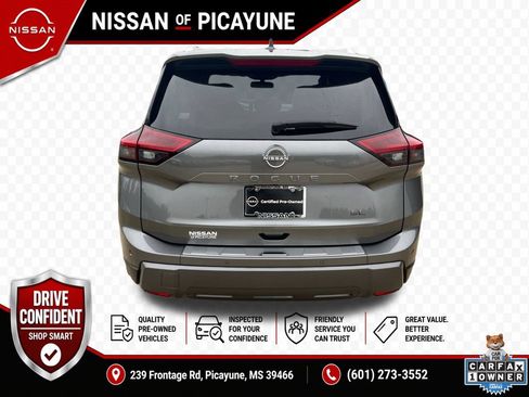 Certified 2025 Nissan Rogue SL w/ SL Premium Package FWD image 4
