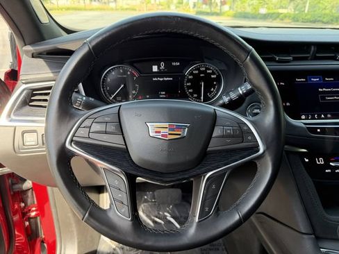 Used 2024 Cadillac XT5 Premium Luxury FWD image 21