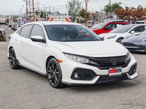 Used 2018 Honda Civic Sport image 3