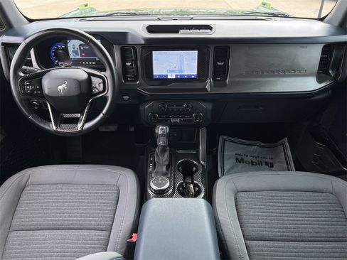 Used 2022 Ford Bronco Outer Banks image 9