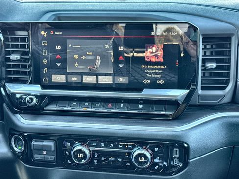 New 2026 GMC Sierra 1500 SLT w/ SLT Premium Package image 21