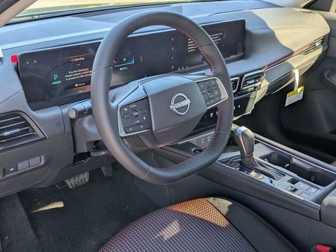 New 2026 Nissan Sentra SR w/ Floor Mat Package image 13