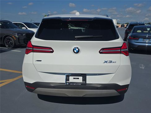 Used 2026 BMW X3 xDrive30i w/ Convenience Package AWD/4WD image 4