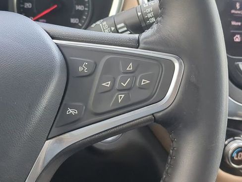 Used 2022 Chevrolet Equinox Premier FWD image 31