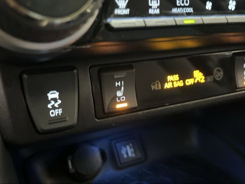 Used 2023 Toyota RAV4 XSE AWD/4WD image 34