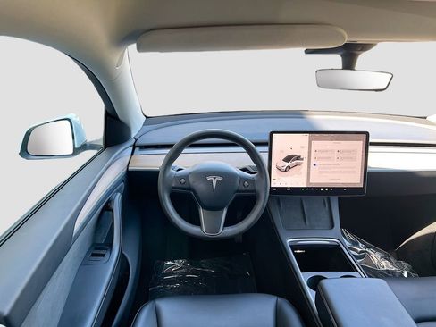 Used 2023 Tesla Model Y Long Range AWD/4WD image 21