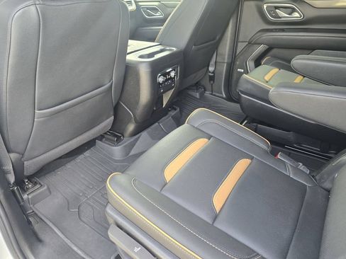 Used 2024 GMC Yukon AT4 w/ Technology Package AWD/4WD image 14