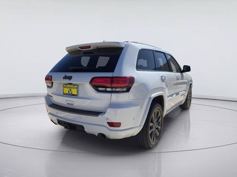 Used 2017 Jeep Grand Cherokee Limited 75th Anniversary AWD/4WD image 5