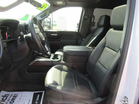 Used 2023 GMC Sierra 2500 Denali w/ Technology Package AWD/4WD image 16
