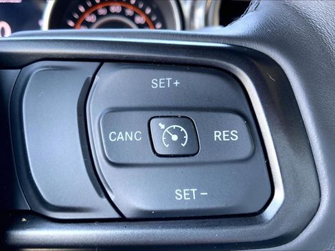 Used 2019 Jeep Wrangler Unlimited Sport AWD/4WD image 22