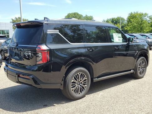 New 2025 Nissan Armada SL w/ Captain's Chari Seat Package image 4