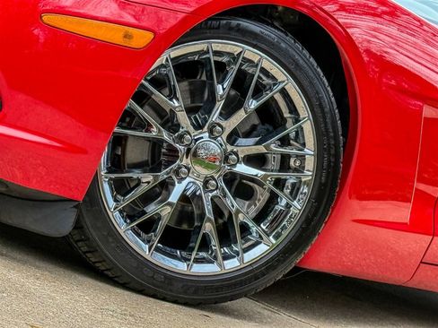 Used 2007 Chevrolet Corvette Coupe image 12