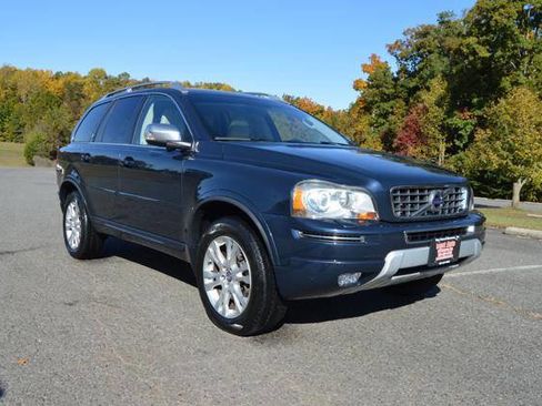 Used 2014 Volvo XC90 3.2 w/ Climate Package image 4