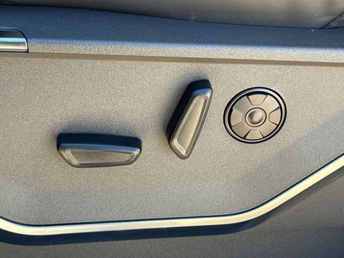 Used 2025 Ford F450 Platinum w/ Platinum Plus Package image 22