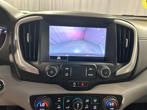 Used 2023 GMC Terrain SLT FWD image 18