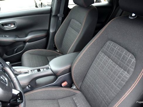 Certified 2023 Honda HR-V Sport image 9