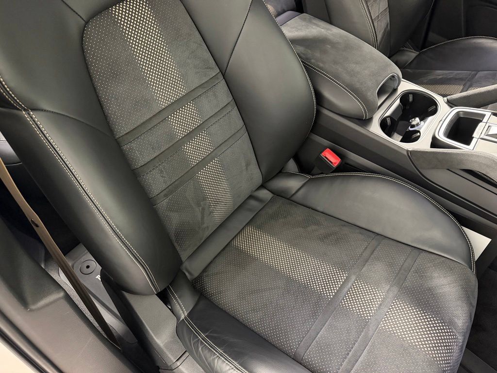 Certified 2023 Porsche Cayenne Turbo GT AWD/4WD image 24