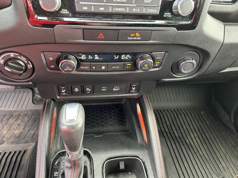 Used 2023 Nissan Frontier PRO-4X w/ Pro Convenience Package image 15