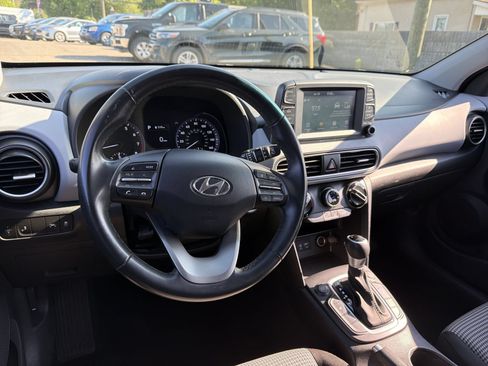Used 2019 Hyundai Kona SEL AWD/4WD image 16