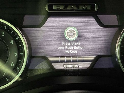 Used 2021 RAM 1500 Laramie image 10