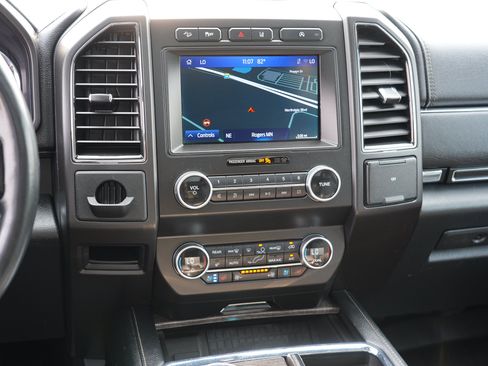 Used 2020 Ford Expedition Limited AWD/4WD image 22