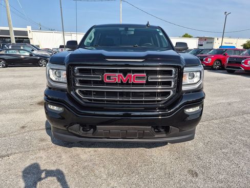 Used 2018 GMC Sierra 1500 SLE w/ SLE Value Package RWD image 2
