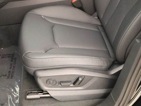 New 2026 Audi Q7 3.0T Premium Plus AWD/4WD image 25