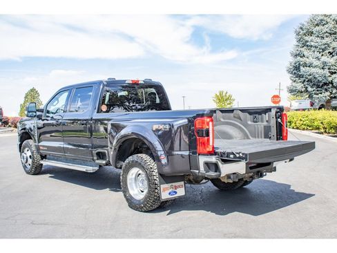 Used 2023 Ford F350 Lariat w/ Tow Technology Package AWD/4WD image 9