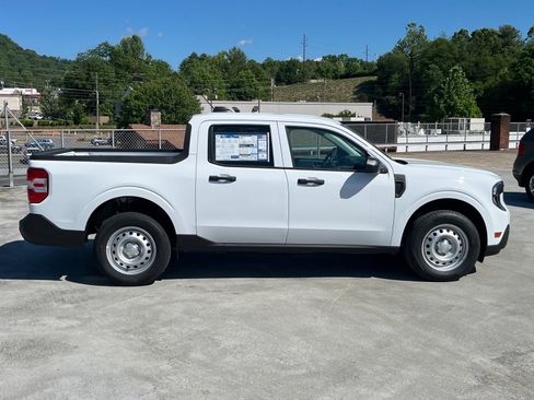 New 2026 Ford Maverick XL w/ Equipment Group 101A AWD/4WD image 2