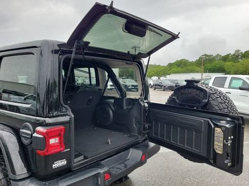Used 2023 Jeep Wrangler Unlimited Rubicon 392 w/ Trailer Tow Package AWD/4WD image 14