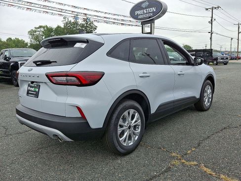 New 2025 Ford Escape Active image 3