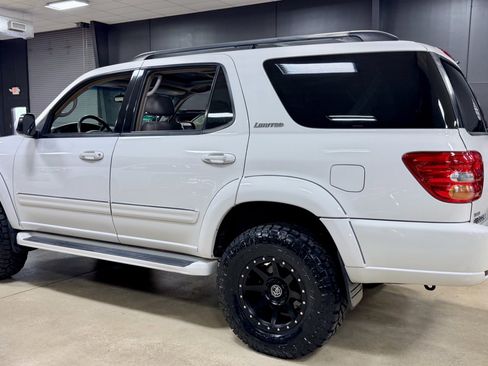 Used 2004 Toyota Sequoia Limited AWD/4WD image 16