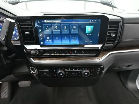 Used 2025 Chevrolet Silverado 3500 LT w/ Safety Package AWD/4WD image 36