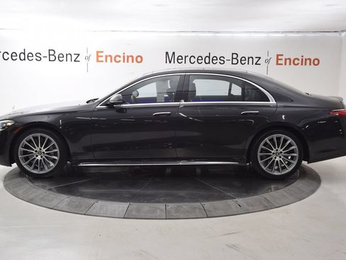 Certified 2023 Mercedes-Benz S 500 4MATIC image 3