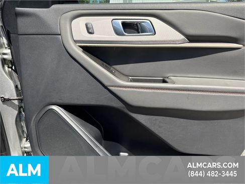 Used 2025 Ford Explorer Active image 17