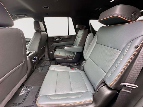 Used 2025 GMC Yukon AT4 w/ LPO, Floor Liner Package image 32