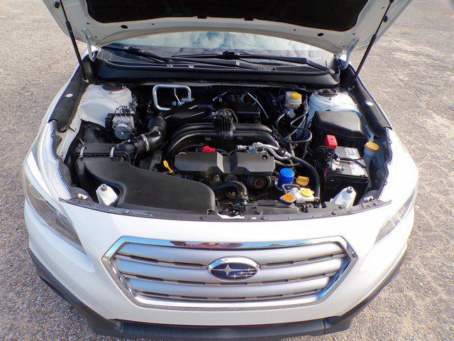 Used 2017 Subaru Outback 2.5i AWD/4WD image 18