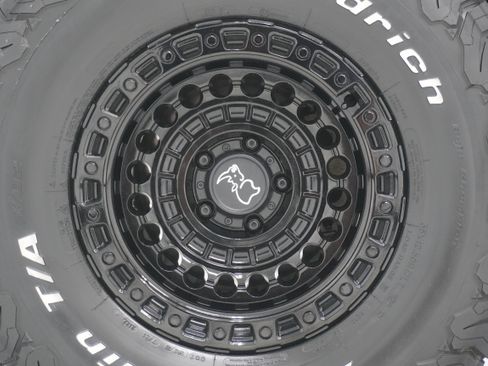 Used 2022 Jeep Wrangler Sport S image 26