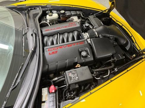 Used 2011 Chevrolet Corvette Convertible w/ Preferred Equipment Group RWD image 27