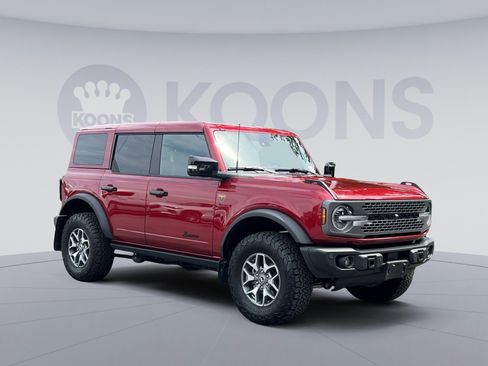 Used 2025 Ford Bronco Badlands AWD/4WD image 2