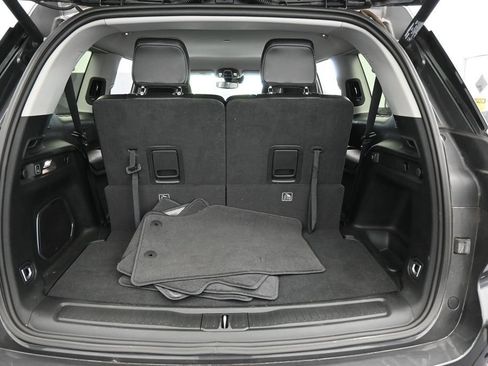Used 2022 Jeep Grand Cherokee L Limited RWD image 39