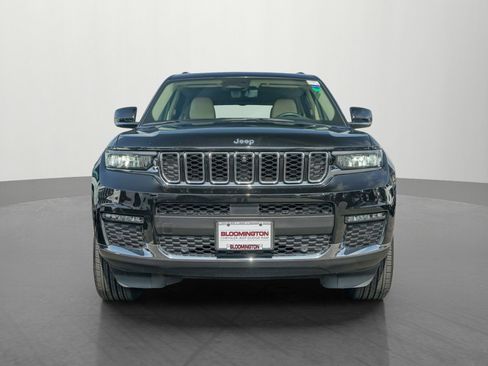 Used 2022 Jeep Grand Cherokee L Limited w/ Luxury Tech Group II image 2