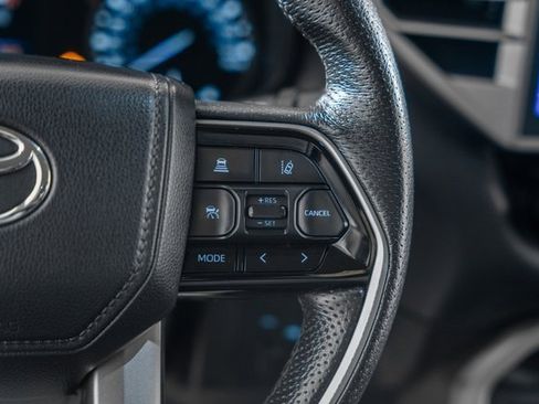 Used 2022 Toyota Tundra Limited image 36