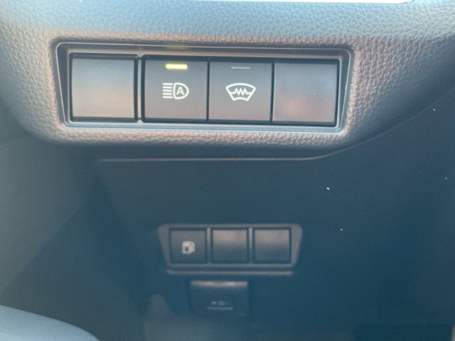 New 2027 Toyota Prius LE FWD image 27
