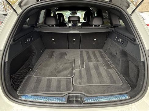 Used 2024 Mercedes-Benz GLC 300 4MATIC image 26